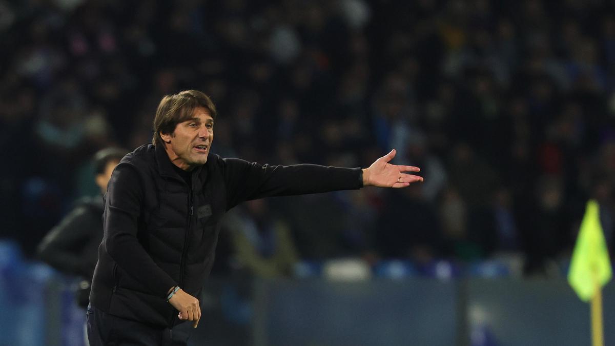 Conte: "Posso controllare tante cose, ma non gli infortuni. Vogliamo vincere per Maradona" - La Gazzetta dello Sport