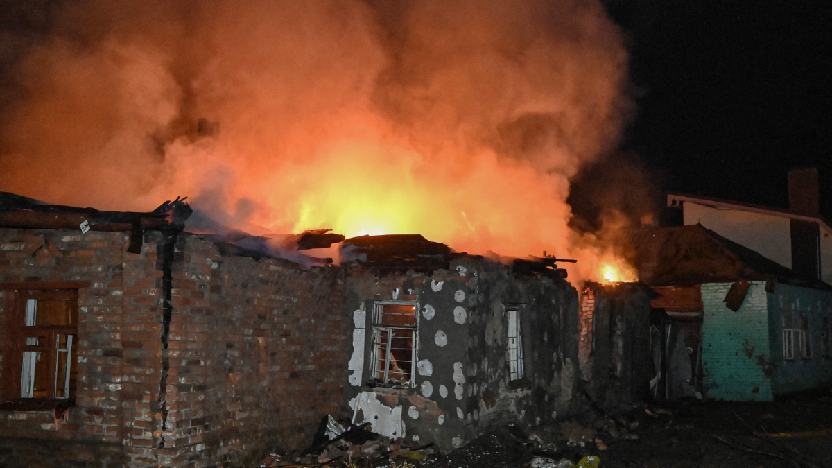 Ucraina - Russia, le notizie sul conflitto in diretta | Kiev, massiccio attacco russo con missili e droni