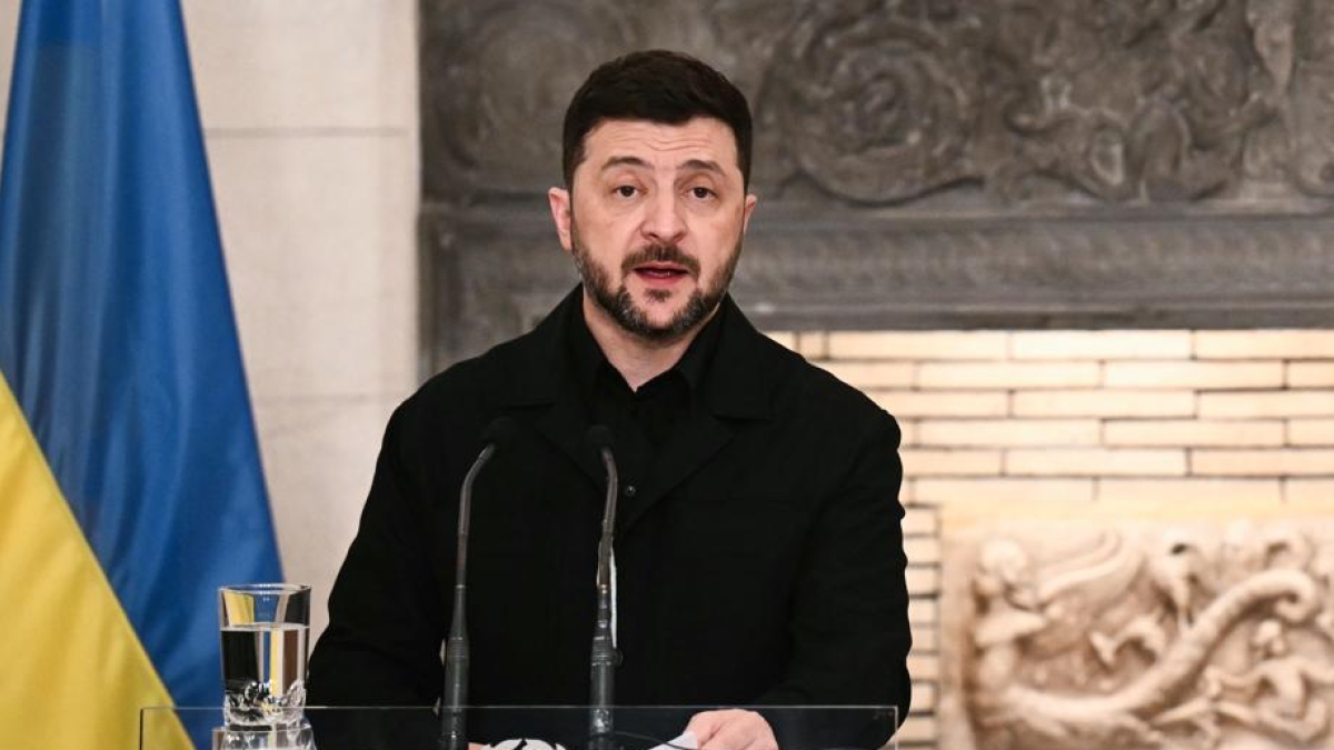 Gli ucraini al bivio sul piano di pace, la gente di Bucha tra rabbia e scetticismo: «Dov’è la giustizia?»