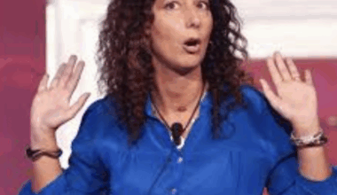 Grande Fratello, le pagelle: Omer si cala le braghe per «privacy» (4), Donatella nomination «storica» (7)