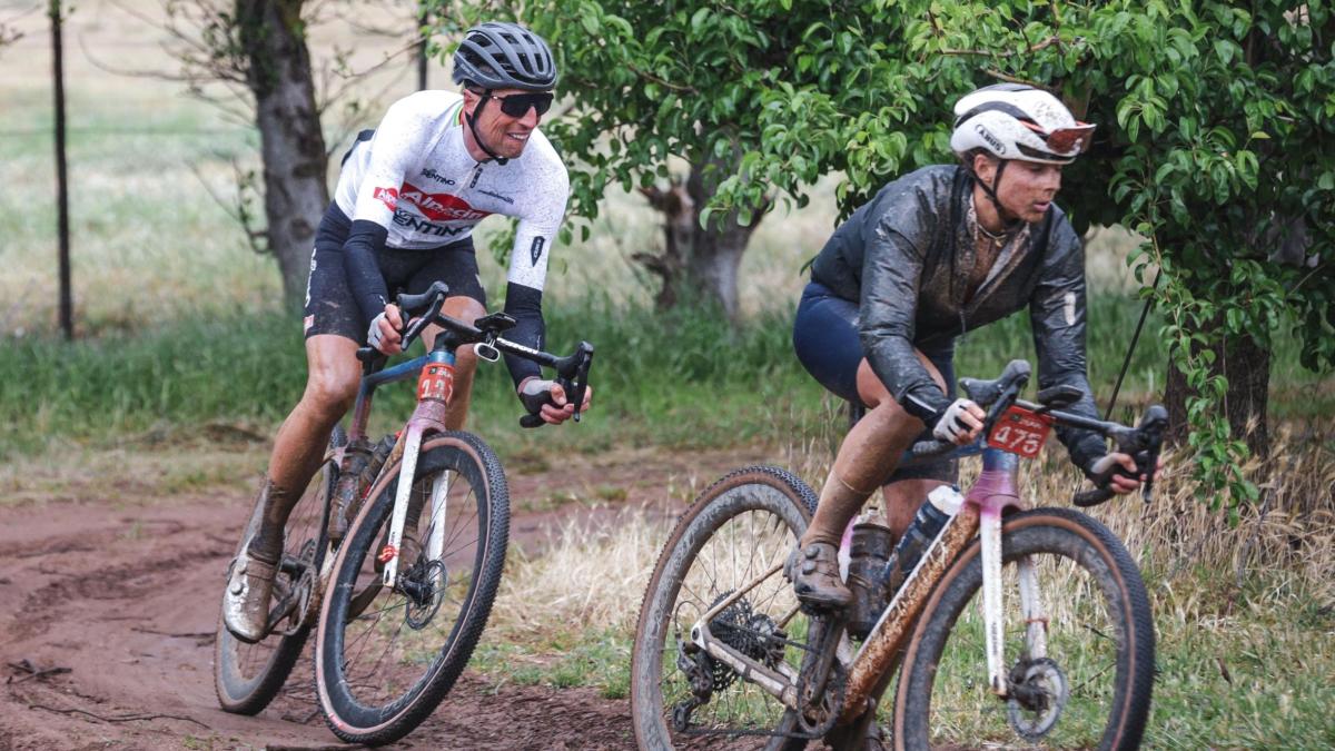 Sportweek, Maurizio Fondriest in Sudafrica con la figlia per una gara di gravel