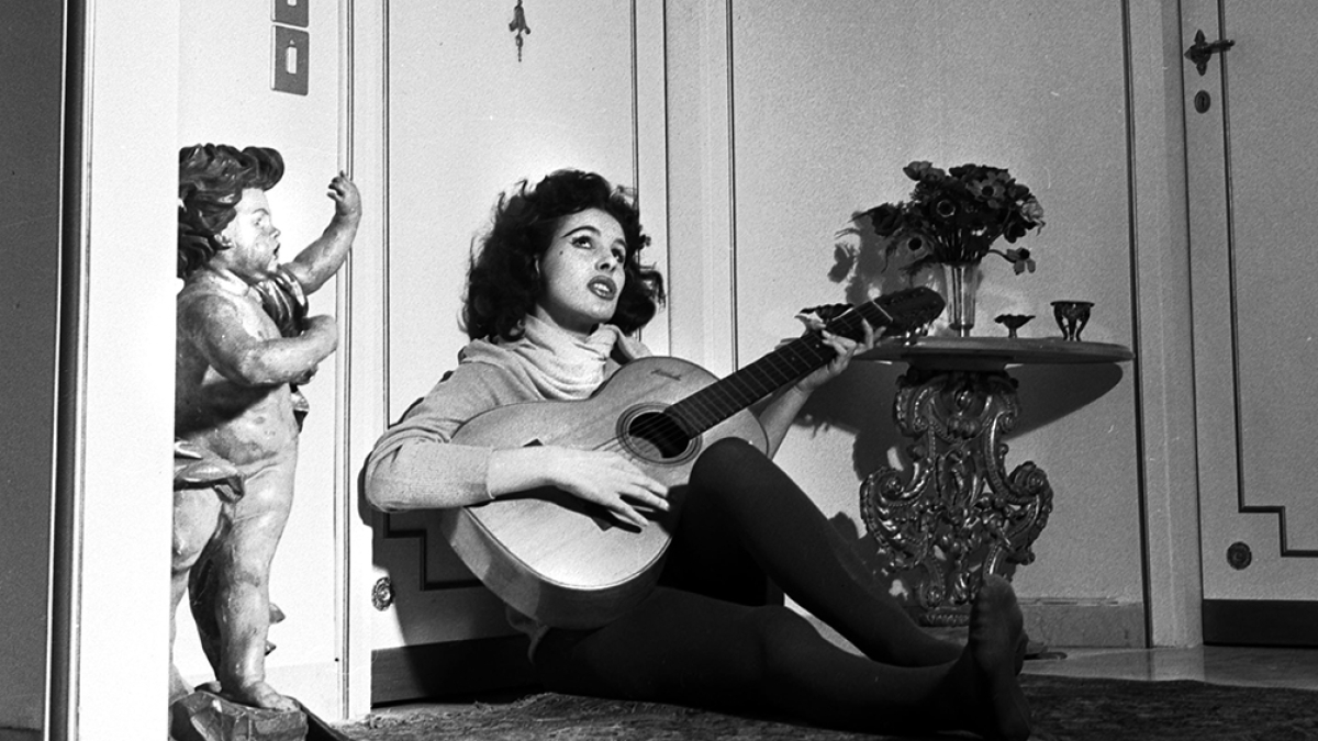 Quando Vanoni si raccontò al Corriere: «Io, l’Ornella, e la mia voce particolare che un’amica di mamma scoprì e Strehler amò»