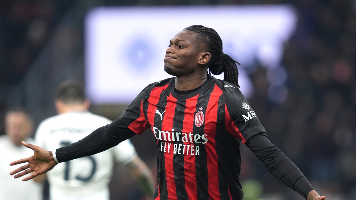 Milan-Lazio risultato 1-0: Leao leone, rossoneri in testa per una notte (tra i veleni)