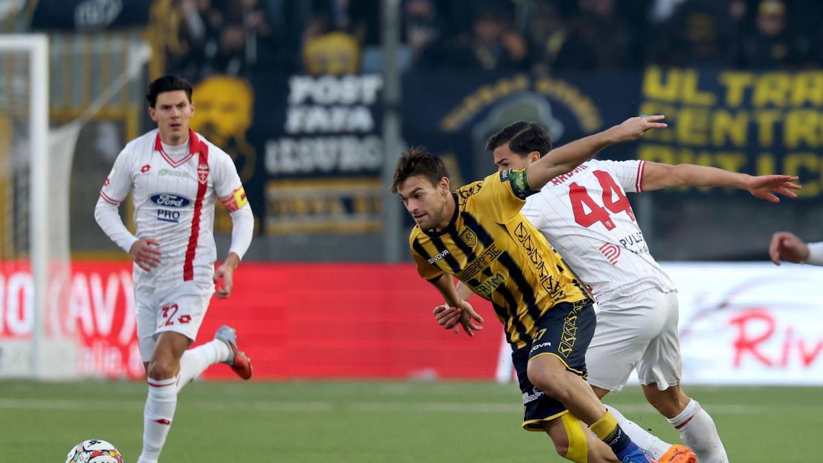 Serie B risultati: Juve Stabia-Monza 2-2, Spezia Samp in serata