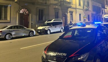 Firenze, marito e moglie trovati morti in casa con ferite da arma da taglio: tra le ipotesi quella di omicidio-suicidio
