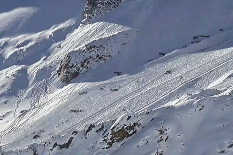 Valanga sul ghiacciaio dello Stubai, «diverse persone sepolte» - Corriere del Ticino