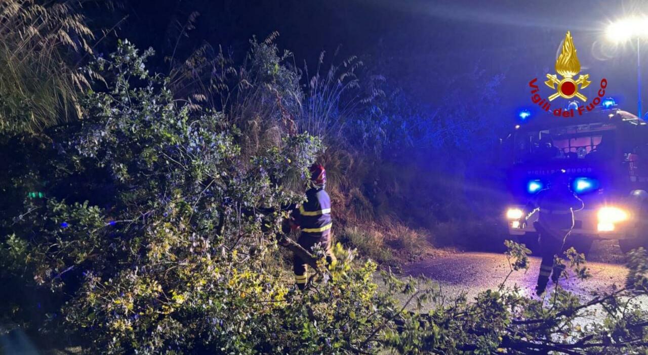 Maltempo, ciclone di Halloween. La Protezione Civile: «Rischio di forti temporali»