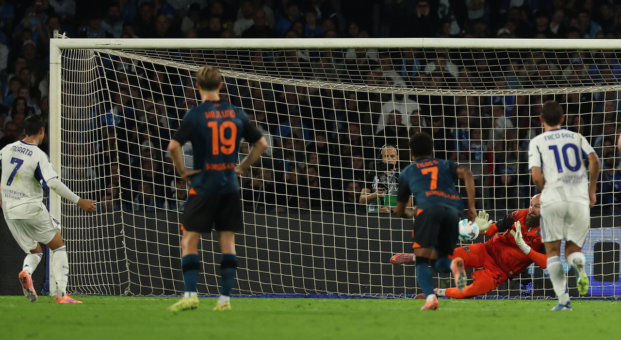 Milinkovic-Savic (7) para un altro rigore, Morata (5) errore che pesa, Hojlud (5) non incide