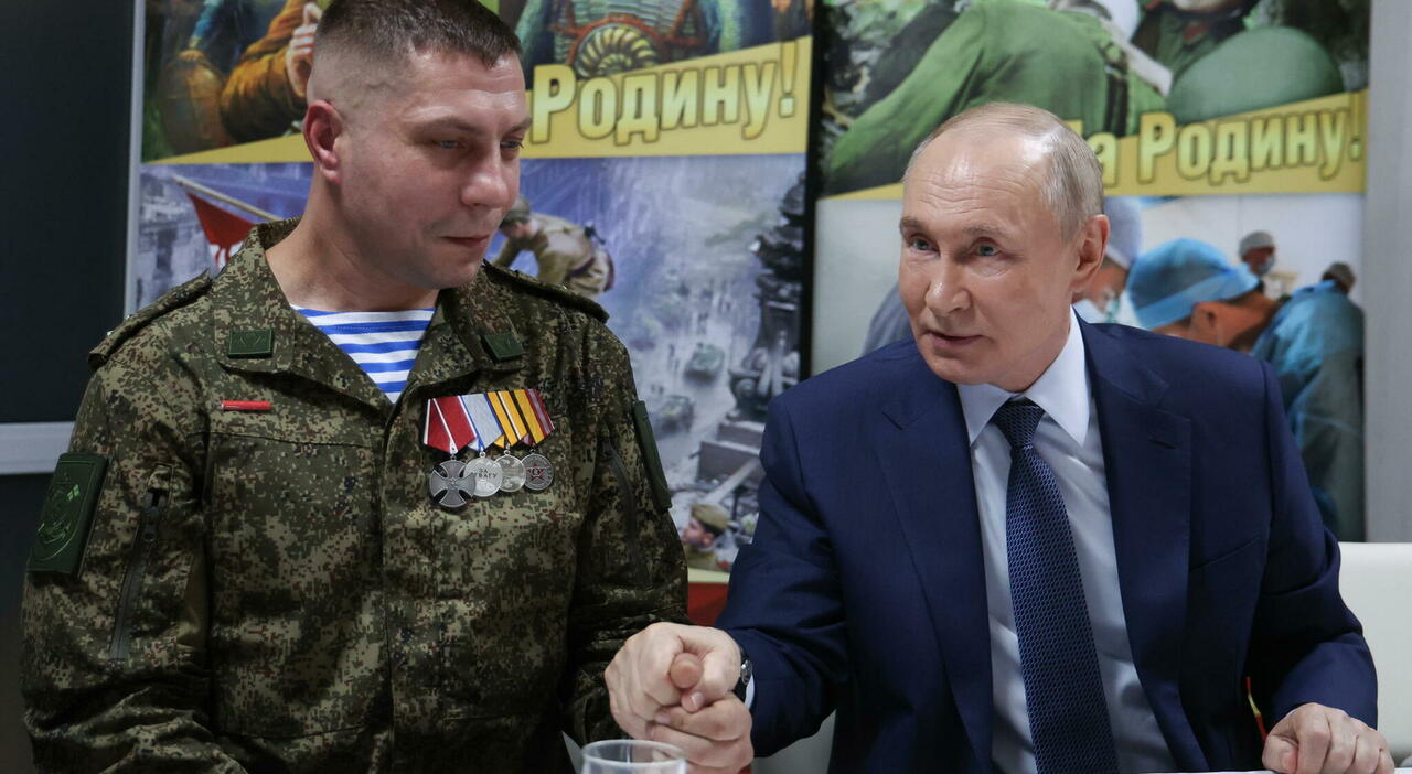 Putin, le navi della flotta ombra sotto attacco: le tattiche «disperate» per salvare il petrolio