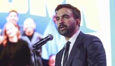 Zohran Mamdani, chi è il sindaco di New York. Socialista, musulmano e amato dai giovani