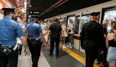 Roma, metro B tornata regolare, attivati in mattinata i bus sostitutivi: caos tra i passeggeri