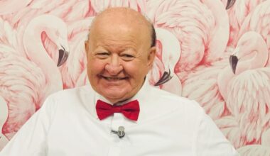 «Quando andai in Rai Silvio Berlusconi mi pignorò tutto. Poi mi regalò due miliardi e mezzo di lire»