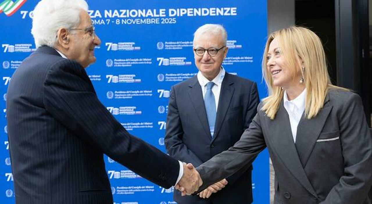 Droghe, allarme del Colle per le nuove dipendenze. Mattarella: «Serve un impegno corale»