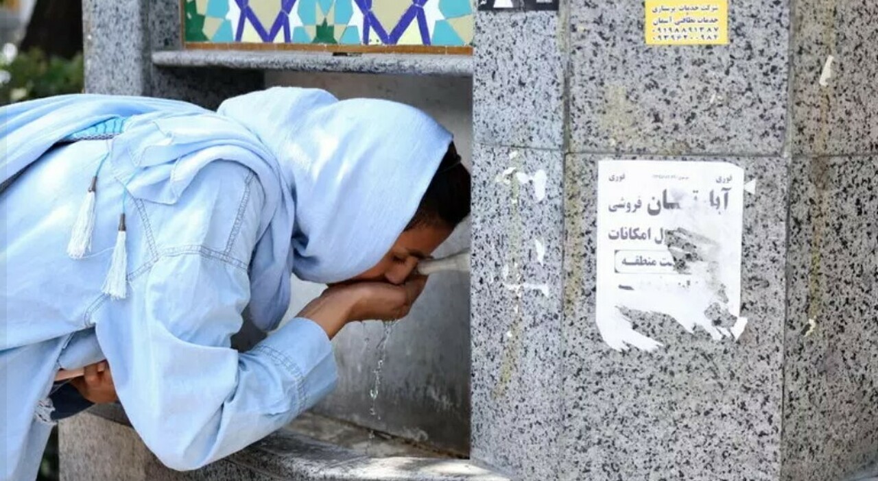 Siccità in Iran, Teheran a rischio evacuazione. Ma non è solo colpa del clima