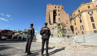 due crolli in pochi secondi, il terzo dopo un'ora. Scanner laser al lavoro