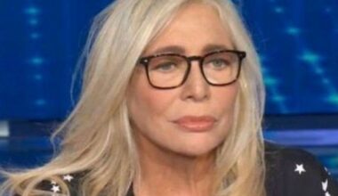 «Ho un problema con la mia maculopatia, dopo Domenica In andrò a fare l'intervento»