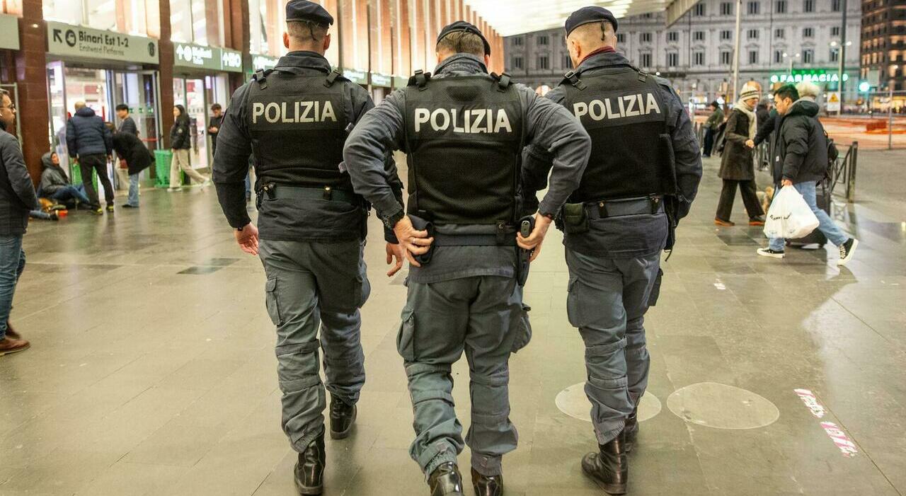 gravissimo un 25enne. Arrestati gli aggressori, sono tre diciannovenni