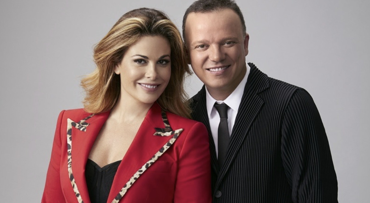 «Sposo Rossano Laurini, mio figlio porterà gli anelli». La reazione di Gigi D'Alessio e la gaffe di Silvia Toffanin