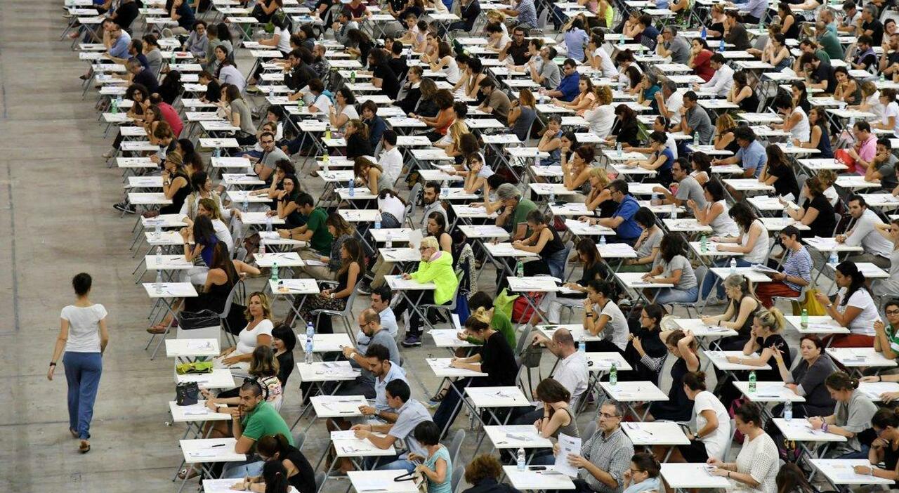 Concorso insegnanti per 58.135 posti, requisiti di accesso e date e modalità delle prove