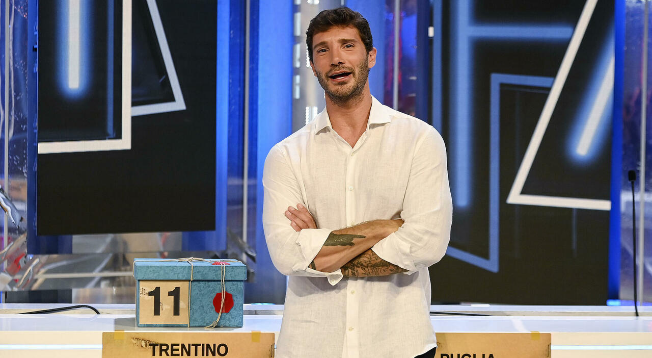 ecco perché Stefano De Martino non andrà in onda il 13 novembre