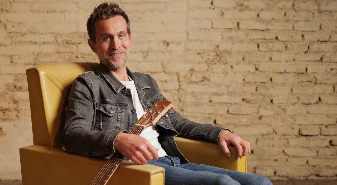 «Morandi e Concato nell'ultimo album». Il cantautore bellunese pubblica 'È così', una raccolta di nove brani