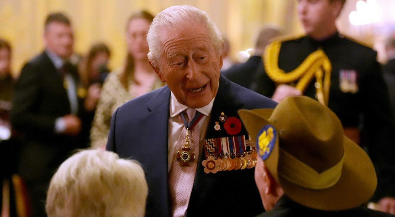 Principe Andrea, Re Carlo prepara i giardini di Sandringham per l'arrivo del fratello sfrattato (ma nella tenuta c'è un labirinto)