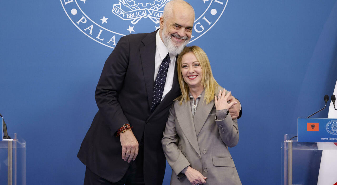 «I centri in Albania funzioneranno, la responsabilità non è mia»