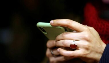 Telefonate da finti numeri mobili, entra in vigore la nuova stretta: scatteranno i blocchi automatici