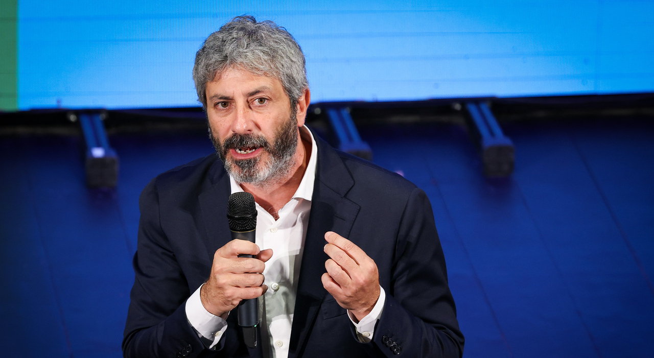 «Le promesse del centrodestra inganno a 5 giorni dal voto. Salvini? Non sa nulla di cantieri in Campania»