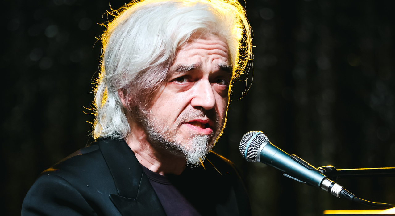 «Giornata emotivamente difficile». Lo sfratto e gli insulti agli agenti