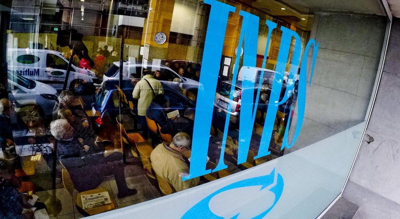 Stipendi, chi guadagna di più (e chi di meno) in Italia? Dalla finanza alla ristorazione: la classifica del settore privato - Il Messaggero