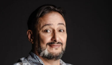 è precipitato dal tetto della sua casa durante i lavori di ristrutturazione