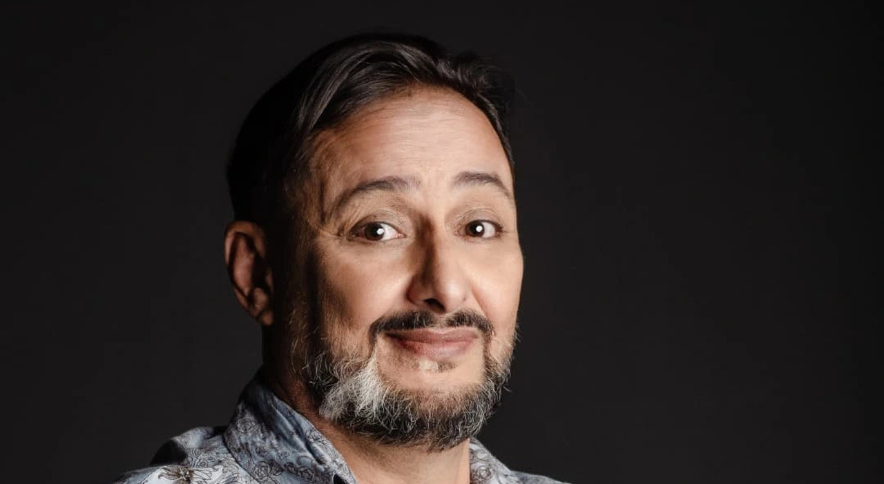 è precipitato dal tetto della sua casa durante i lavori di ristrutturazione