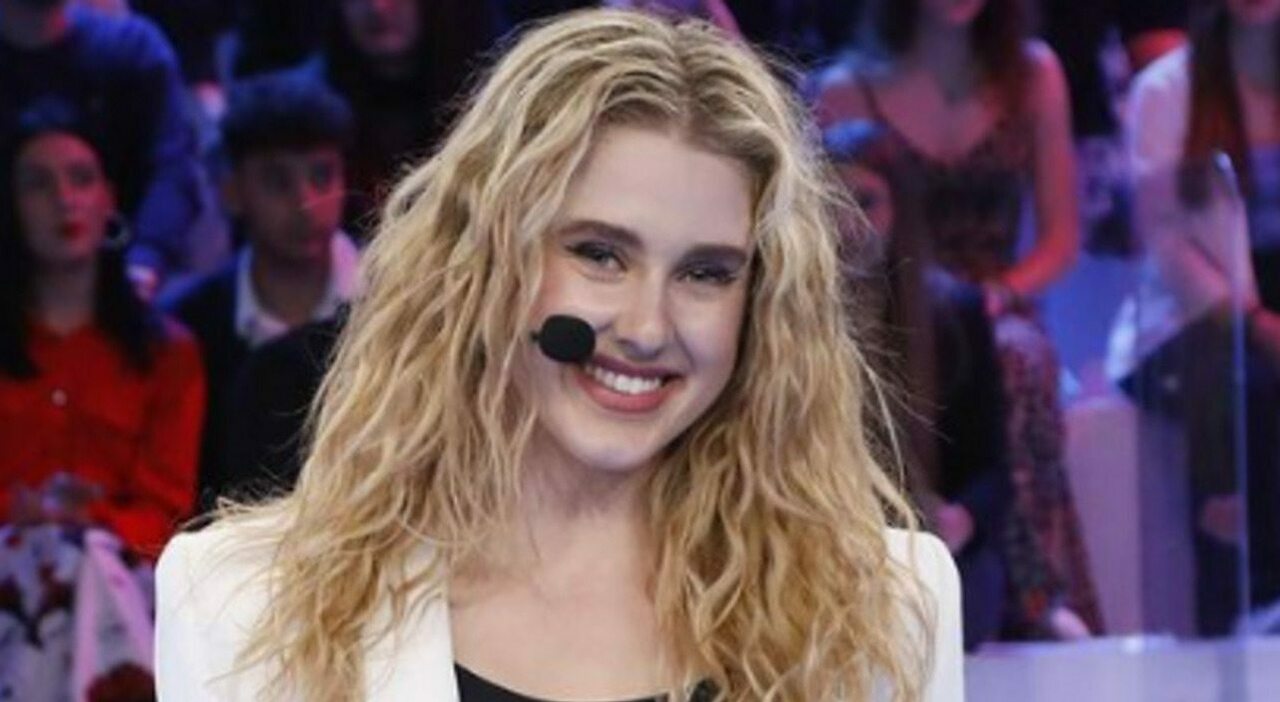 la ballerina lascia Amici per il ruolo di valletta a Caduta Libera con Max Giusti