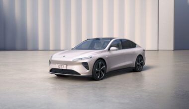NIO, la batteria allo stato semi-solido è un flop: stop alla produzione