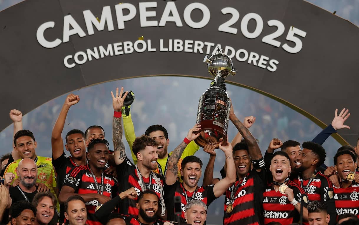 Copa Libertadores, Flamengo-Palmeiras 1-0: gol dell'ex Juve Danilo decide la finale. FOTO