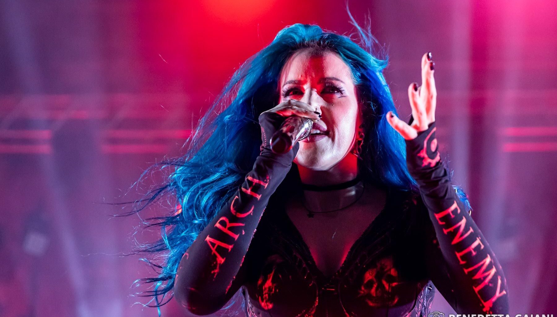 ARCH ENEMY: fuori Alissa White-Gluz