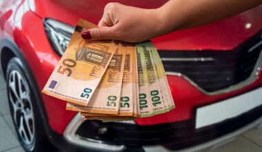 Tornano gli incentivi per le auto elettriche, chi può ottenerli e come fare domanda