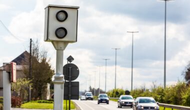 Addio autovelox, qui il Governo ha deciso di eliminarli tutti: definiti una "truffa"