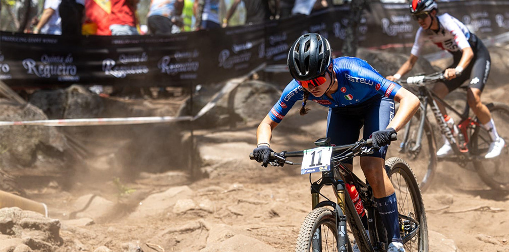 Nella mtb la Azzetti ha vinto quest'anno il titolo italiano short track finendo seconda nel cross country (foto Instagram)