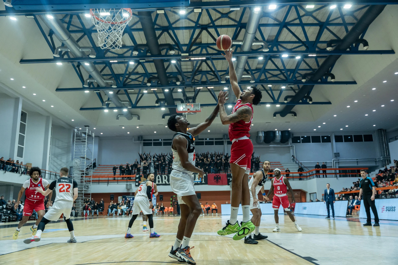 Crisi senza fine per Reggio Emilia, il Bashkimi vince in volata