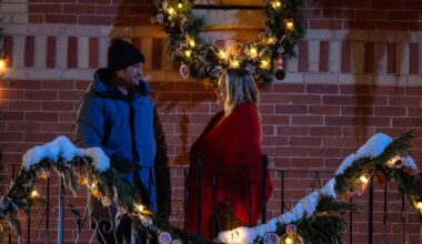 Buon Natal-Ex è il nuovo film natalizio Netflix: ecco cosa succede quando una coppia divorzia e decide di trascorrere le feste insieme