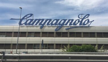 vuole tagliare il 40% dei dipendenti