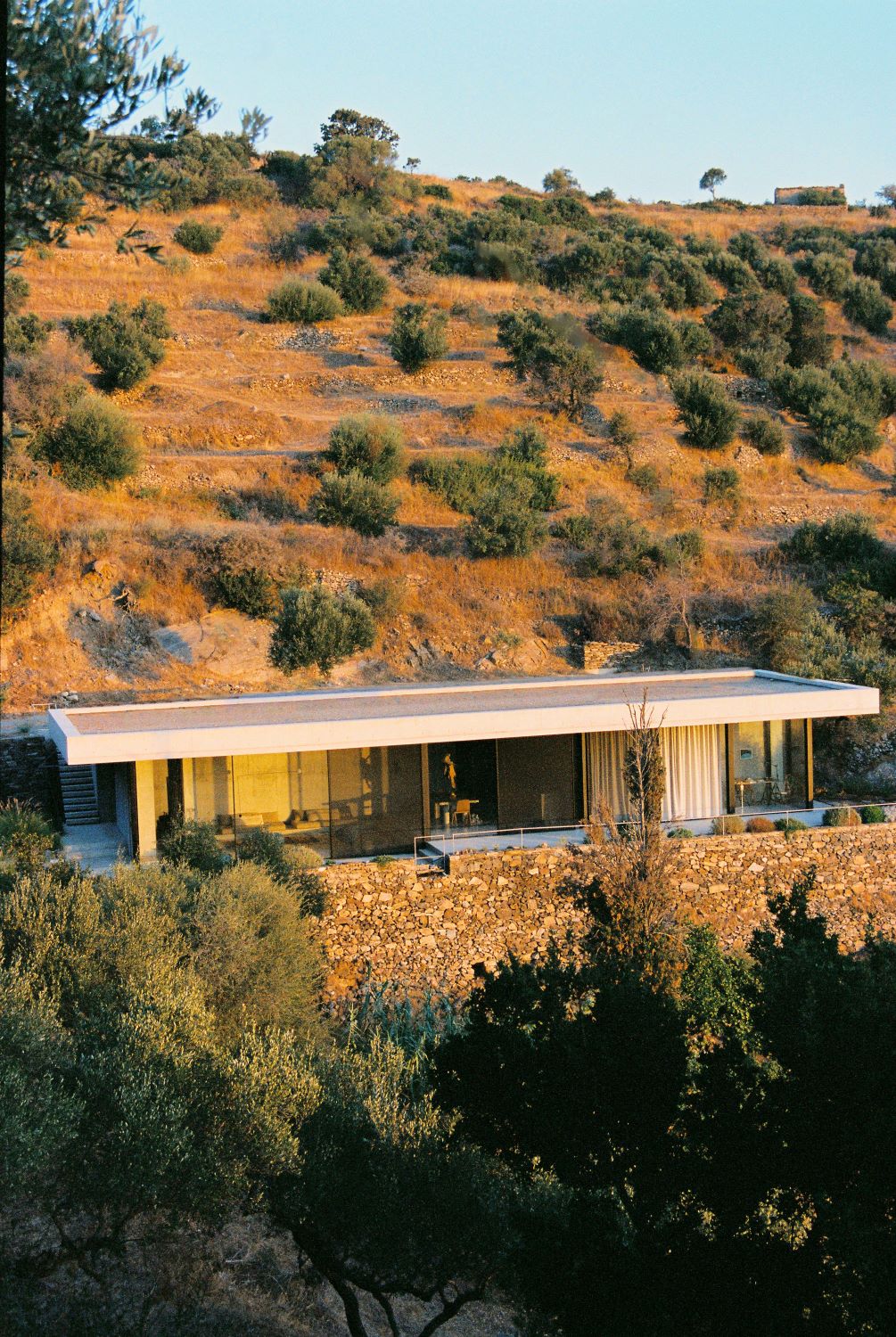 La villa dall'esterno situata nell'entroterra dell'isola di Citera