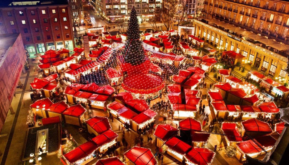 Natale al caldo o tra i mercatini: incantevoli mete low cost