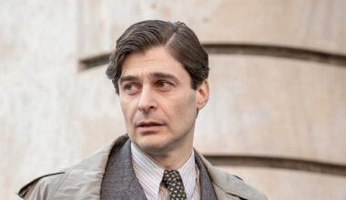 Ricciardi si sposa ma la maledizione rovina tutto. Anticipazioni puntata di stasera