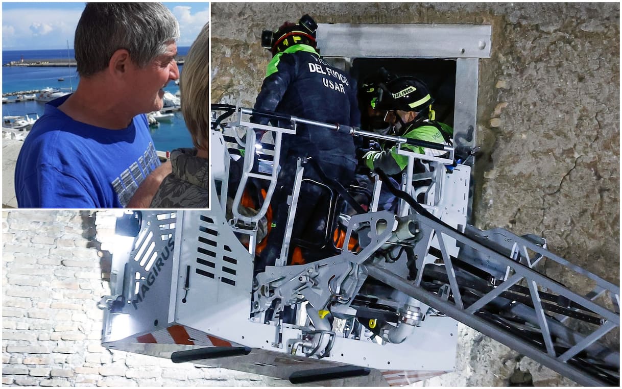 Crollo Torre dei Conti, morto l'operaio intrappolato per 11 ore sotto le macerie