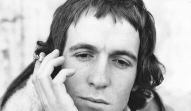 Rino Gaetano Sempre più blu, il film evento per i 75 anni dell'artista