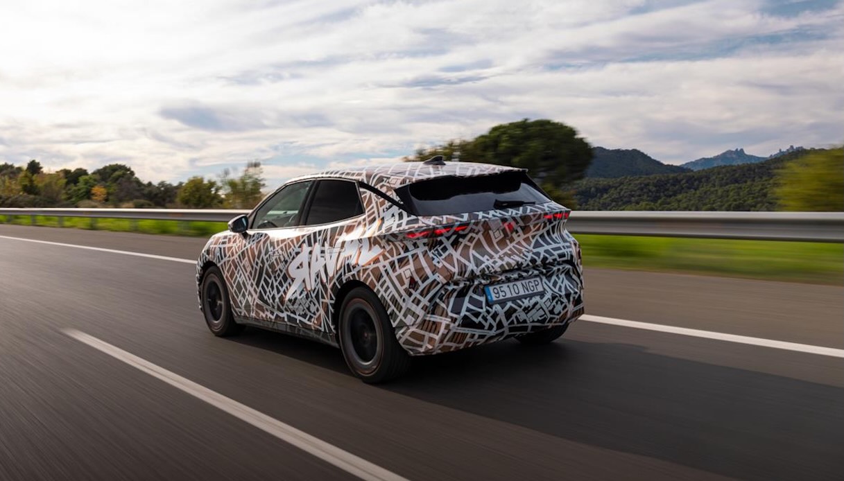 Cupra Raval, l’elettrica compatta si svela nei dettagli