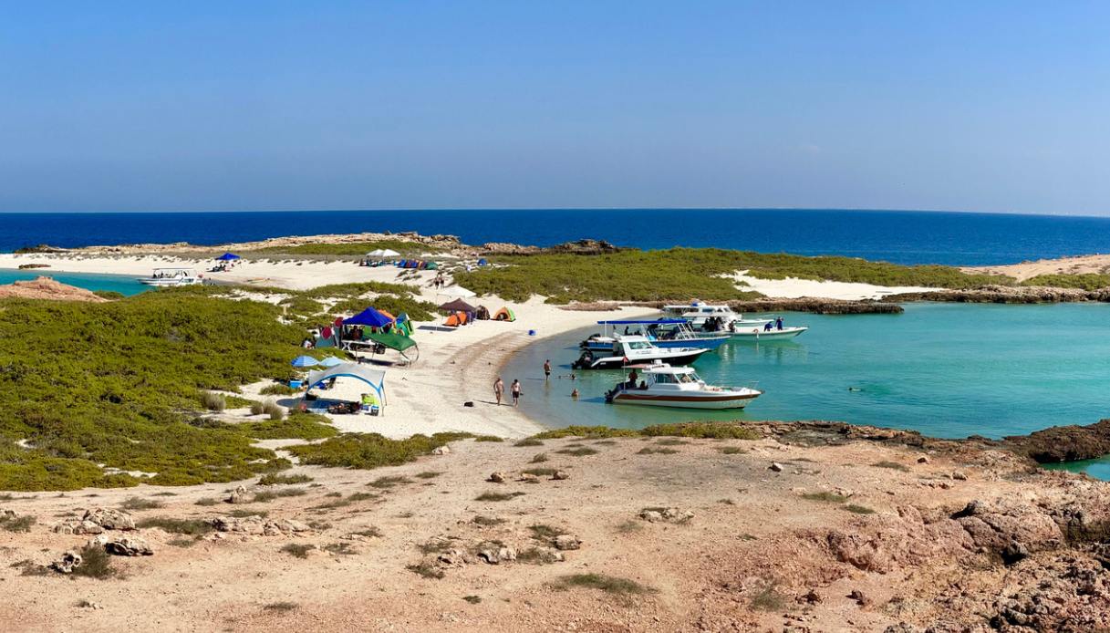natura e mare cristallino in Oman